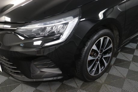 Renault Clio ICONIC TCE 31