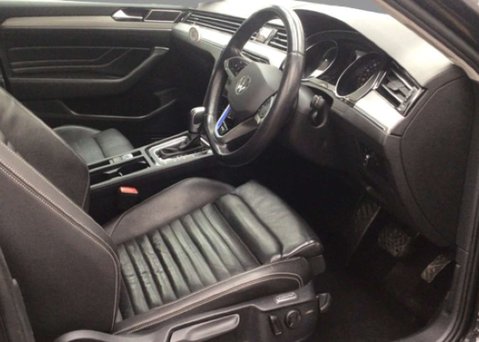 Volkswagen Passat 1.4 TSI 13kWh GTE Saloon 4dr Petrol Plug-in Hybrid DSG Euro 6 (s/s) (218 ps 9