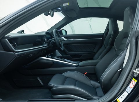 Porsche 911 Turbo S (992) 19