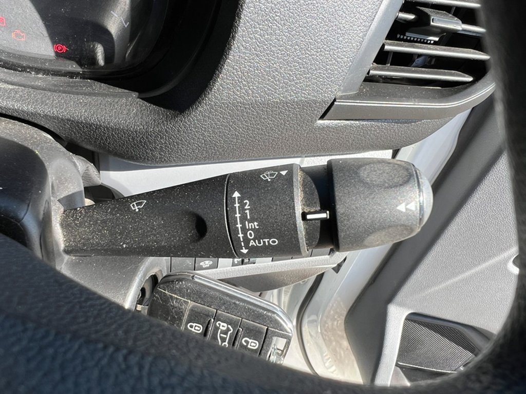 2022 Peugeot ExpertMWB L2H1 Low Roof Premium Air Con Sensors EURO 6 NO VAT — thumbnail 42 of 51