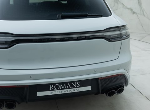 Porsche Macan GTS 32