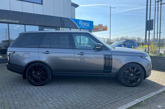 Land Rover Range Rover 3.0 SDV6 VOGUE AUTO 10