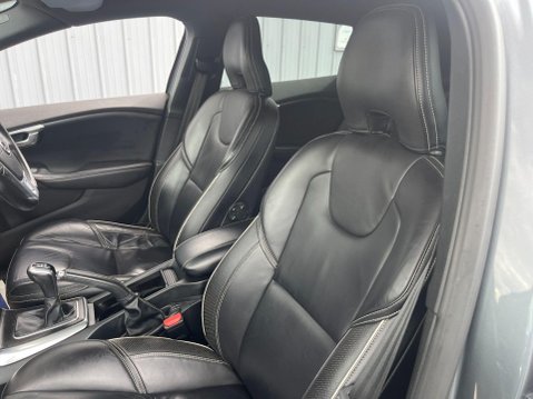 Volvo V40 2.0 T2 R-Design Pro Euro 6 (s/s) 5dr 36