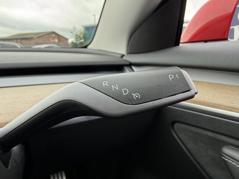 Tesla Model 3 (Dual Motor) Performance Saloon 4dr Electric Auto 4WDE (Performance Upgrade 33