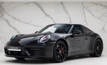 Porsche 911 (992) Targa 4 GTS 7