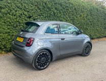 Fiat 500e 42kWh La Prima Hatchback 3dr Electric Auto (118 ps) 26