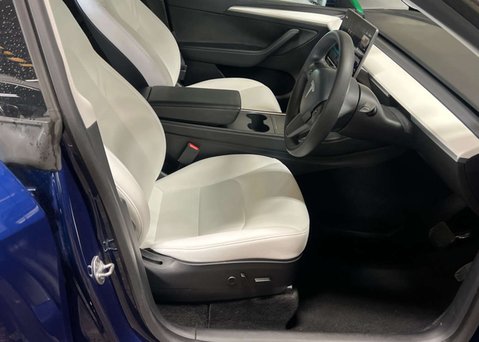 Tesla Model Y (Dual Motor) Long Range SUV 5dr Electric Auto 4WDE (384 bhp) 10