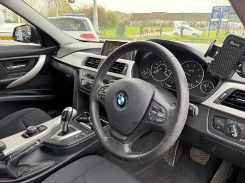 BMW 3 Series 2.0 320d ED EfficientDynamics Auto Euro 5 (s/s) 4dr 4
