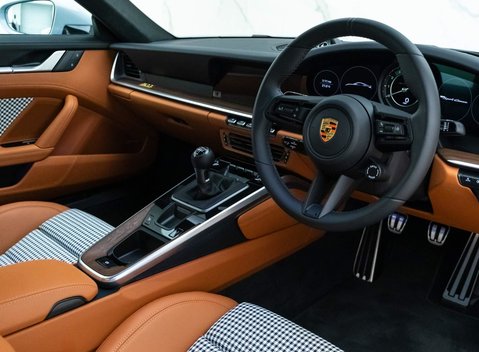 Porsche 911 (992) Sport Classic 9