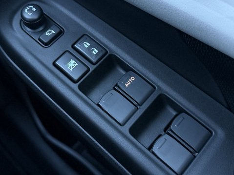 Suzuki Swift 1.2 Mild Hybrid Ultra 5dr 31