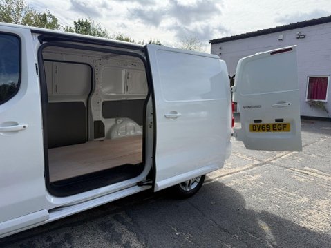 Vauxhall Vivaro L2H1 2900 SPORTIVE S/S 37