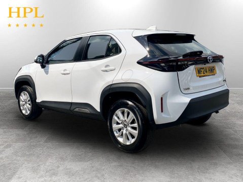 Toyota Yaris Cross 1.5 VVT-h Icon SUV 5dr Petrol Hybrid E-CVT Euro 6 (s/s) (116 ps) 5