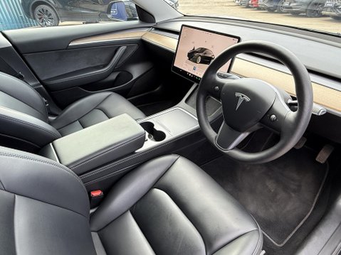 Tesla Model 3 Saloon 4dr Electric Auto RWD (241 bhp) 2