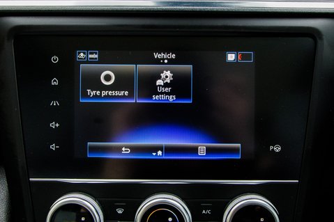 Renault Kadjar GT LINE TCE EDC 27