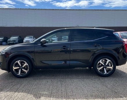 Nissan Qashqai 1.3 Qashqai N-Connecta DiG-T MHEV 5dr 11