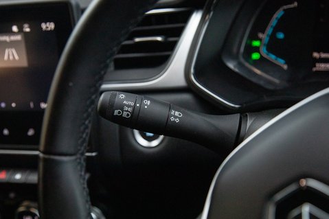 Renault Captur TECHNO E-TECH 17