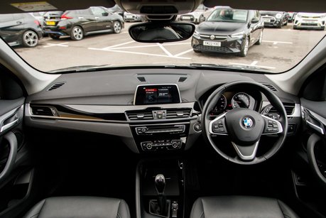 BMW X1 SDRIVE18I XLINE
