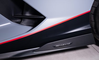 Lamborghini Revuelto 42