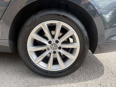 Volkswagen Passat 2.0 Passat SE Business TDI 4dr 44