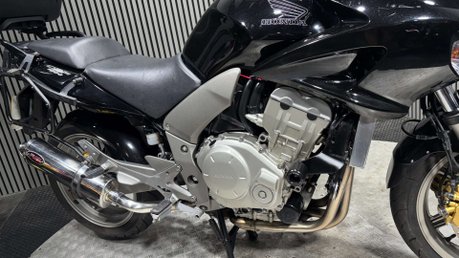 Honda CB 2010 ONLY 30K FUEL EXHAUSTS FULL LUGGAGE 1000CC TOURER 18