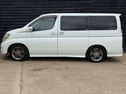 Nissan Elgrand AUTECH 31