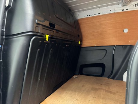 Vauxhall Combo 1.5 Combo 2300 Pro Turbo D 5dr 18