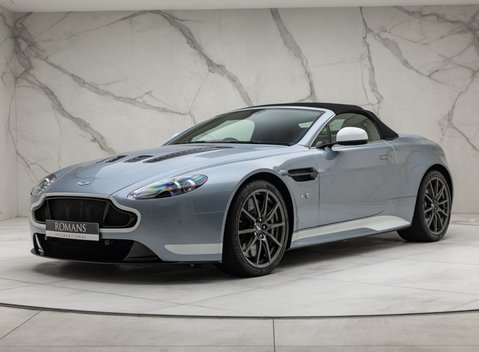Aston Martin V12 Vantage S ROADSTER 6