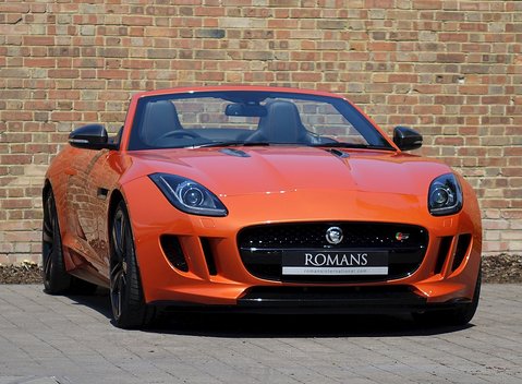 Jaguar F-Type S V8 Convertible 1