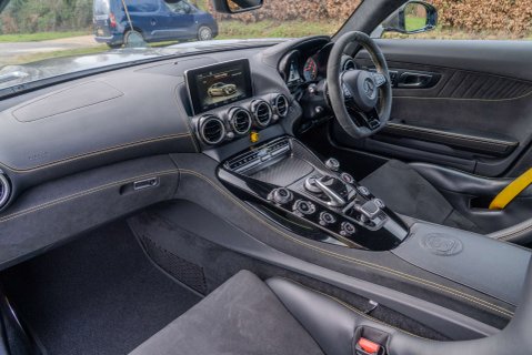 Mercedes-Benz Amg GT AMG GT R 8