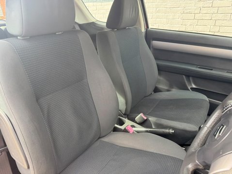 Suzuki Swift 1.3 SZ2 3dr 9