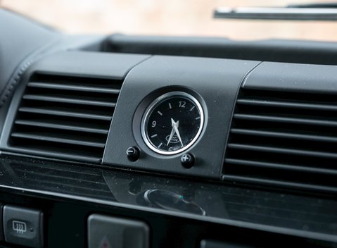 Land Rover Defender 90 Autobiography Edition 16