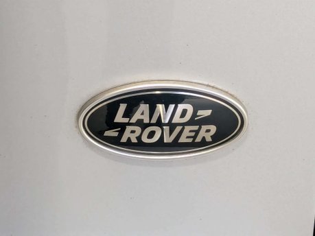 Land Rover Defender 3.0 Defender SE D MHEV Auto 4WD 5dr 37