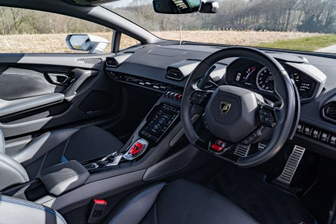 Lamborghini Huracan LP640-4 EVO 10