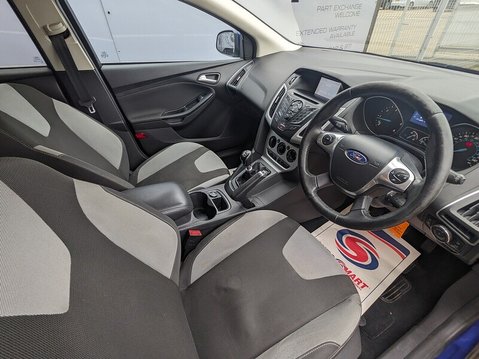 Ford Focus ZETEC NAVIGATOR TDCI 12