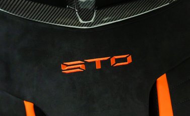 Lamborghini Huracan STO 18