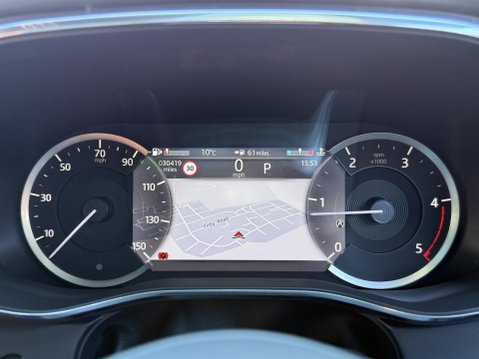 Jaguar F-Pace 2.0 D200 MHEV R-Dynamic Black SUV 5dr Diesel Auto AWD Euro 6 (s/s) (204 ps) 40