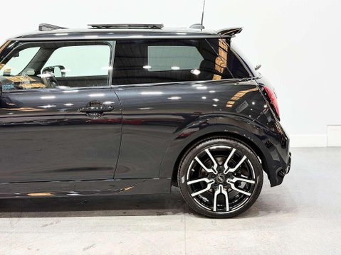Mini Hatch 2.0S Sport Hatchback 3dr Petrol Steptronic Euro 6 (s/s) (204 ps) 22