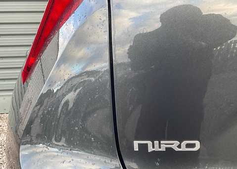 Kia Niro 1.6 GDI HEV '3' 14