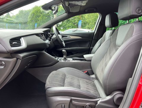Vauxhall Insignia 1.5 Insignia Ultimate Nav TD 5dr 38