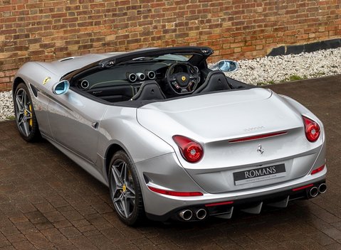 Ferrari California T 11