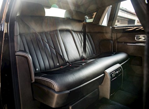 Rolls-Royce Phantom 15