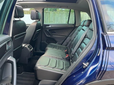 Volkswagen Tiguan 2.0 TDI SEL SUV 5dr Diesel DSG 4Motion Euro 6 (s/s) (150 ps) 13