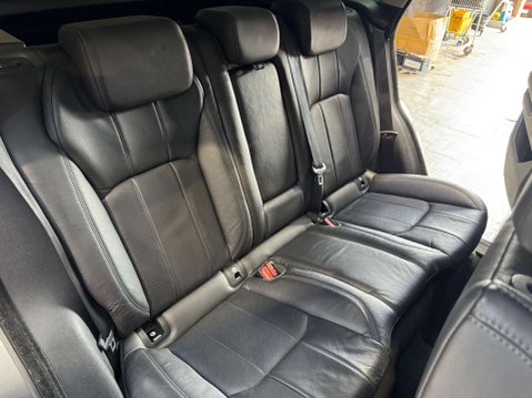 Land Rover Range Rover Evoque 2.0 Range Rover Evoque SE Tech TD4 4WD 5dr 56