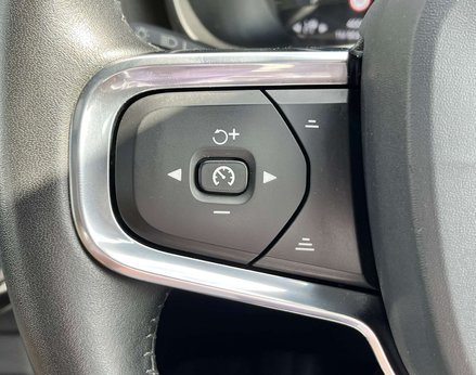 Volvo XC40 2.0 XC40 Inscription Pro T4 Auto 5dr 53