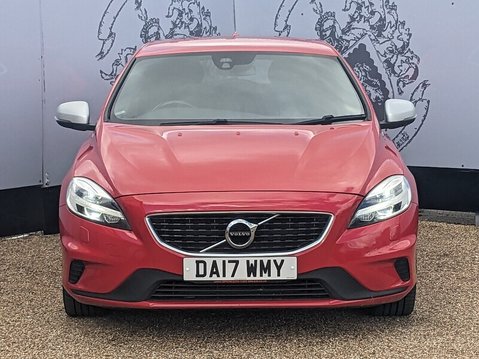 Volvo V40 D2 R-DESIGN PRO