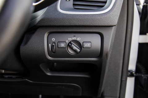 Volvo V40 T2 MOMENTUM NAV PLUS 11