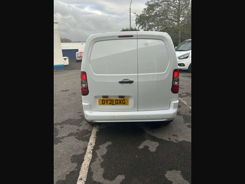 Vauxhall Combo 1.5 Turbo D 2300 Sportive Panel Van 4dr Diesel Manual L1 H1 Euro 6 (100 ps) 10