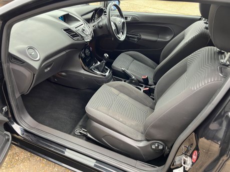 Ford Fiesta ZETEC 10