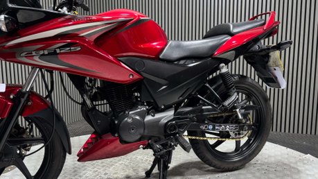 Honda CBF125 CBF125 2013 ONLY 16K 1 FORMER OWNER MOT WARRANTY 125CC 24