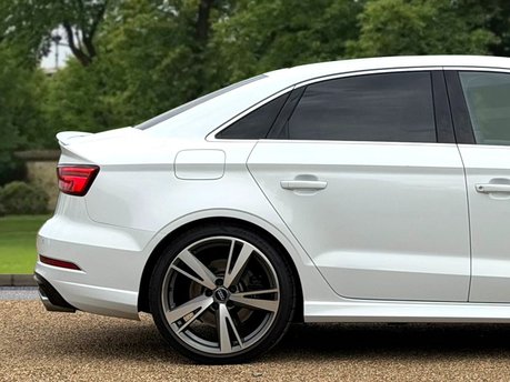Audi A3 RS 3 QUATTRO 12